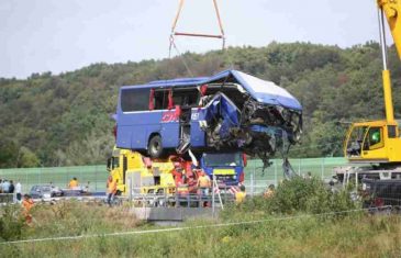 NOVI DETALJI VELIKE TRAGEDIJE U KOJOJ JE POGINULO 12 LJUDI: Vozač poljskog autobusa imao je 72 godine, nije bio…