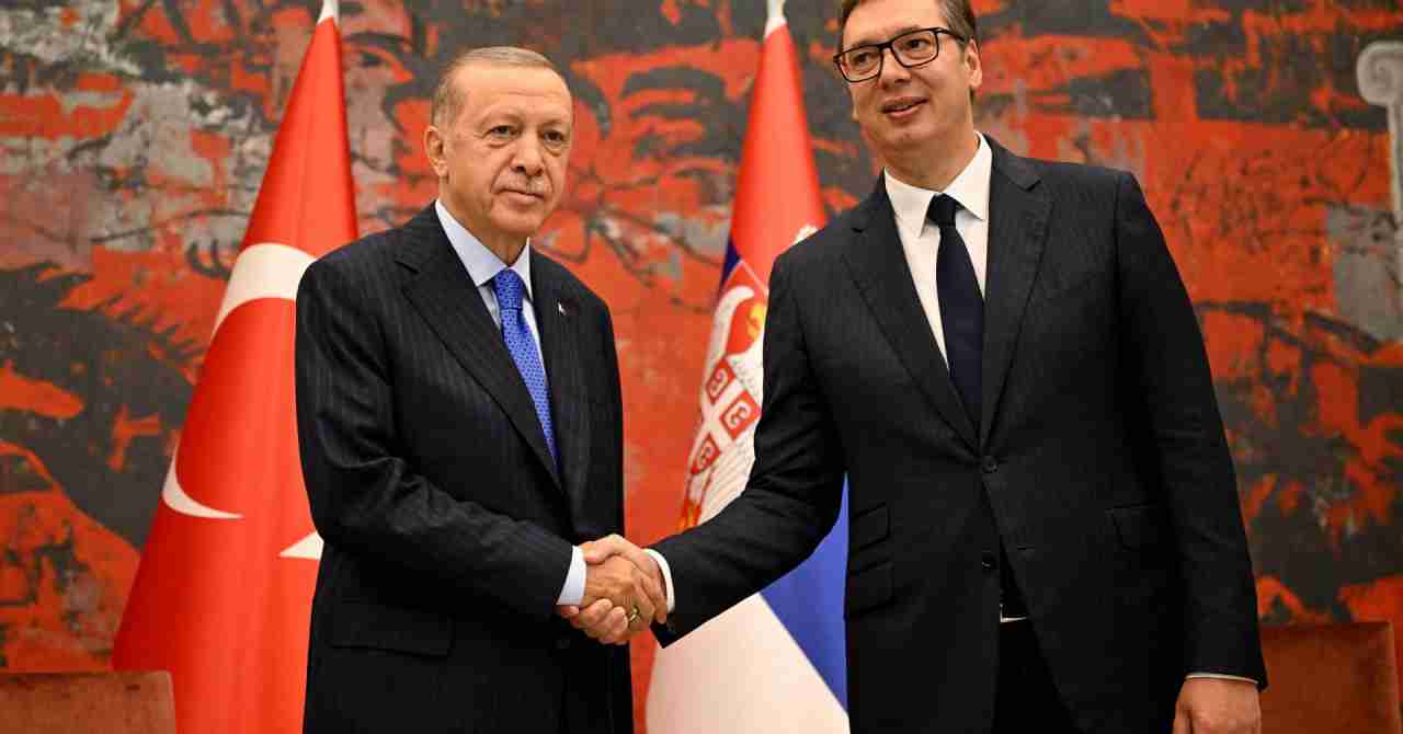 Vučić ushićen: ‘Kupujemo Bajraktare, ako treba platit ćemo stotine milijuna eura!‘