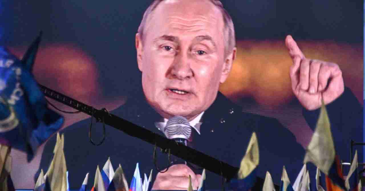 Putin je danas sablažnjivo sličio na Mussolinija: Anđeo sudbine kome se pokoravaju i bogovi…