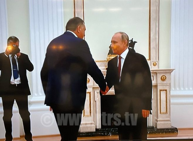 Prve informacije iz Moskve: Putin poručio Dodiku da se nada njegovoj pobjedi. Ovaj se pohvalio utakmicom s Rusijom