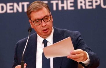 VUČIĆ OVO KRIJE KAO ZMIJA NOGE: Srbija prezadužena, samo u ovoj godini na naplatu dospijeva 5,3 milijarde eura inostranog duga!