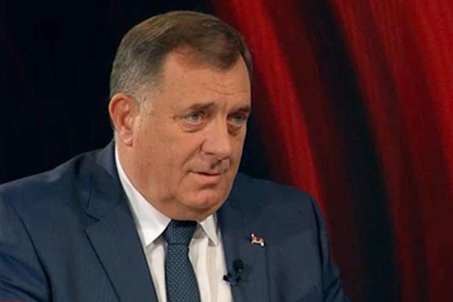 „NE PREKIDAJTE ME, JEL` TREBA DA SE U*IJEM…“: Haos u studiju, Milorad Dodik izgubio živce nakon pitanja o novcu kojim je kupio vilu na Dedinju…