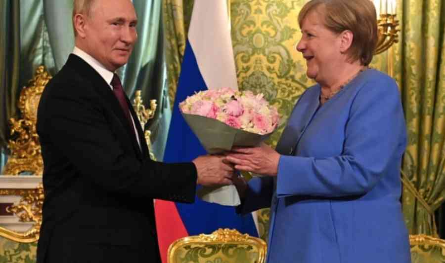 RUSKI OKUPATOR NERVOZAN ZBOG HERSONA: “Pod pokroviteljstvom Angele Merkel Putin je postao prijetnja za svijet”