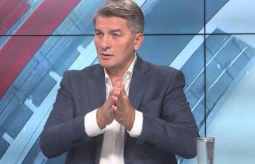 ŠEMSUDIN MEHMEDOVIĆ OTVORENO: “Schmidt radi u interesu Zagreba; Oni koji idu na ruku HDZ-u nisu svjesni kakve greške prave za BiH”