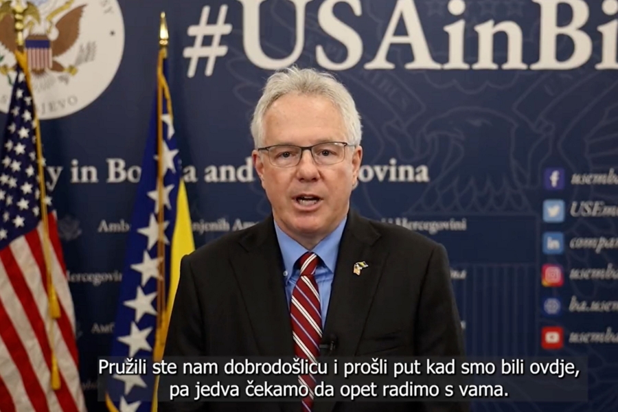 MICHAEL MURPHY OŠTRO UPOZORIO MILORADA DODIKA: “Odluka o odlikovanju Putina je velika sramota, počinio je strašne zločine u Ukrajini…”