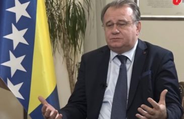 Okončan sastanak Osmorke u centrali SDP-a: Za javnost se obratili Nikšić i Ogrešević