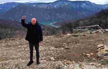 SKANDALOZNO: Unatoč zabrani, proruski aktivista posjetio manastir kod Srebrenice, pohvalio se fotografijama…