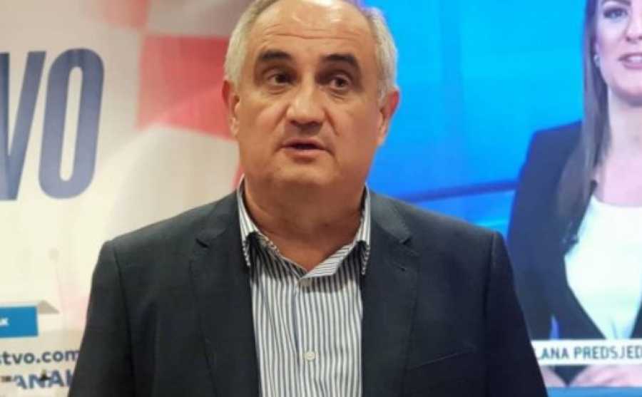 LUD, ZBUNJEN, NENORMALAN: Ni Čovićev parlamentarac nema pojma šta će raditi u novoformiranoj komisiji…