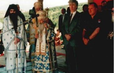 PUTUJ HRIZOSTOME, ISTINA ĆE OSTATI Pet genocida počinjeno je ‘za krst časni’, državu velikosrpsku i vjeru ‘svetosavsku’