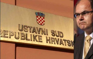 DOK SCHMIDT POVEĆAVA NEJEDNAKOST U BiH: Ustavni sud Hrvatske ukinuo Zakon o izbornim jedinicama, svi birači moraju biti ravnopravni!