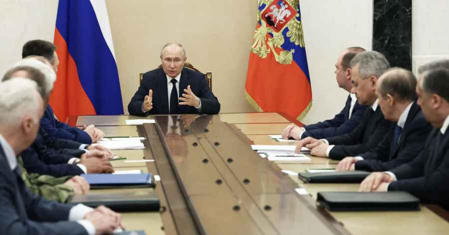 SVI LJUDI KREMLJA: Putinove “desne ruke” šute i kalkuliraju, samo jedan čovjek javno se oglasio
