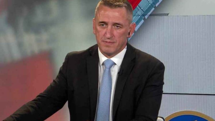 SRPSKI MINISTAR U VLADI KOSOVA TVRDI: “Dva napadača na policajce su ubijena a jedan ranjen, još traju sukobi i pozivi napadačima da se predaju!”