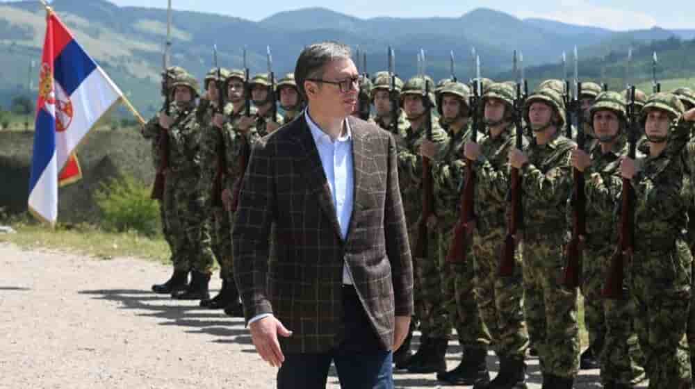ALEKSANDAR VUČIĆ IZVODI VOJSKU NA ULICE: Vojna skladišta su nam punija nego ikad…