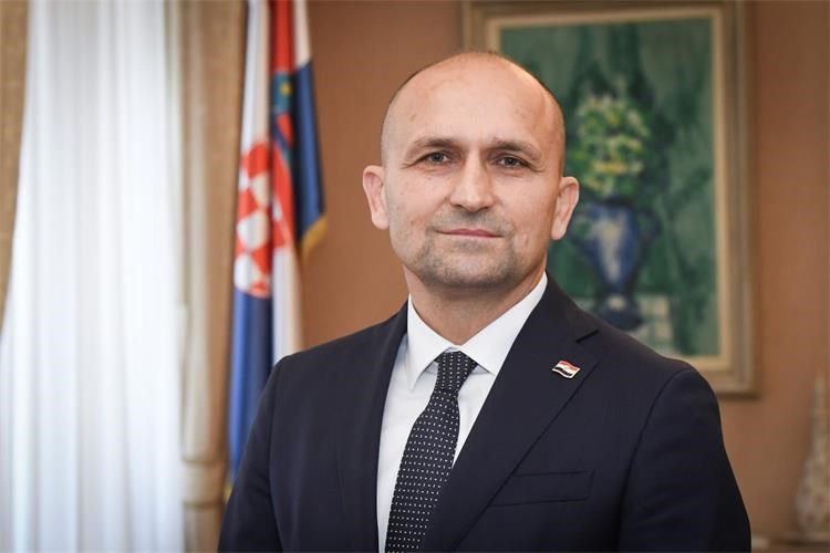 Hrvatski ministar odbrane: Da nije međunarodne zajednice sukob u BiH bi već eskalirao…