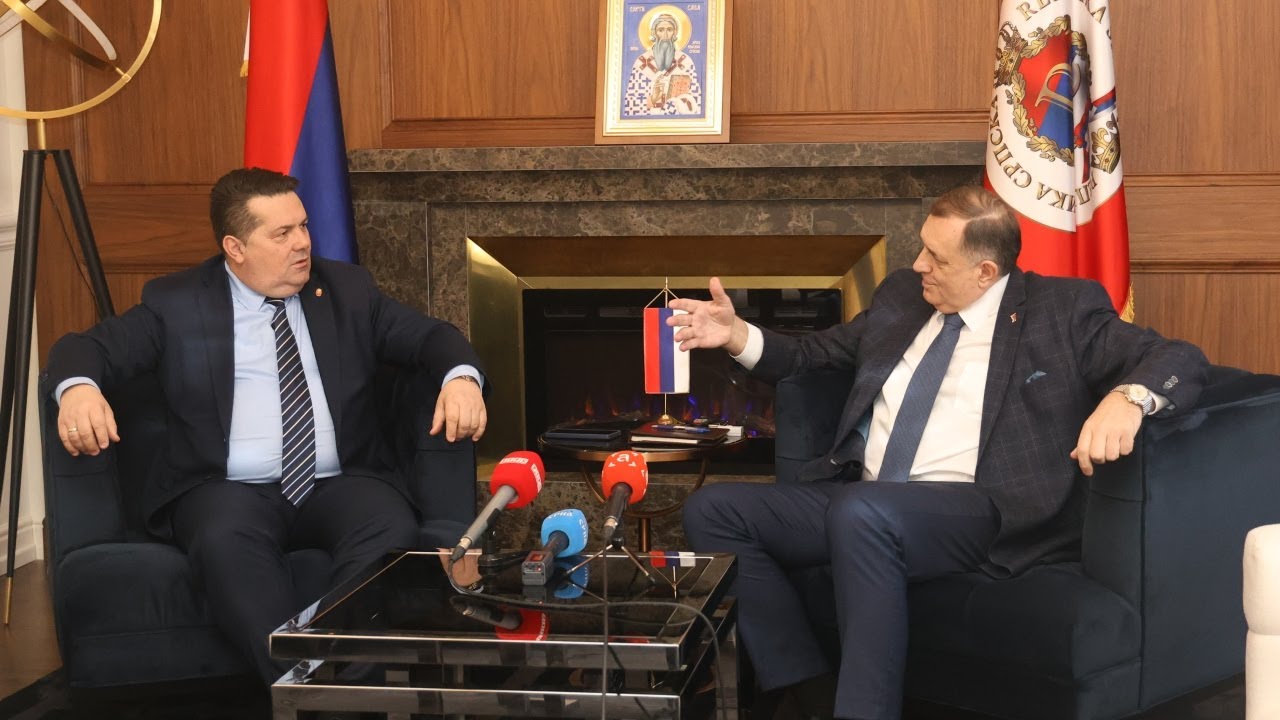 PUKOVNIK ILI POKAJNIK: Stevandiću se jutros “ukazali” nebesko proviđenje i pravoslavni sveci…