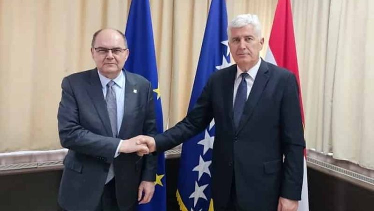 UZBUNA U ČOVIĆEVIM REDOVIMA: “Sve je više glasova koji su za odlazak OHR-a iz BiH…”