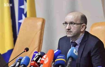 Isović: UIO treba sredstva koja pripadaju RS-u uplatiti “Viaductu” pa neka entitet tuži, a ne država