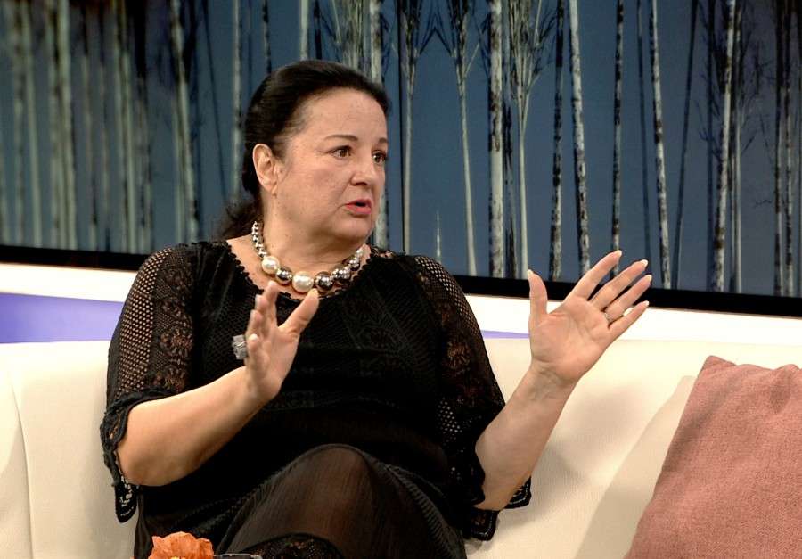 PROFESORICA SVETLANA CENIĆ: “Sjedimo i čekamo – da padne plafon, da se nešto samo od sebe riješi, da Dodik sam ode…”