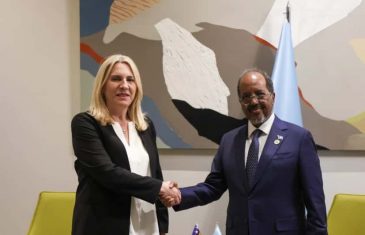 Cvijanović ‘briljira’ u Antaliiji, pohvalila se da je glas o ‘neizabranom strancu’ Schmidtu stigao i do Somalije
