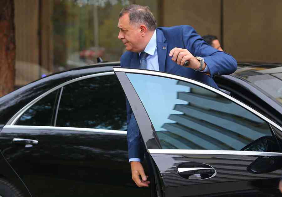 KAKO “BJEGUNAC” DODIK PRELAZI GRANICE: “Sjednem u auto i pređem, nikad me niko nije zaustavljao…”