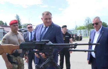ODGOVOR SE NAMEĆE SAM OD SEBE: Zašto je Dodik policiji povećao plate usred krize?