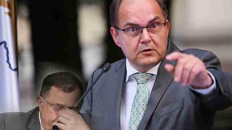 Politika AMERIKANCI ZAUSTAVILI SCHMIDTA: Trebao bi nametnuti budžet BiH, panika u RS-u