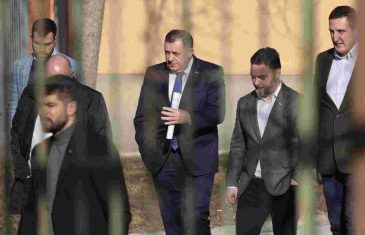 Sud BiH će uputiti žalbu Interpolu. Tužilaštvo sprema novu potjernicu protiv Milorada Dodika zbog…