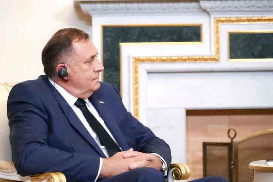 “KAKO ĆEŠ KUĆI, SKELOM ILI MASKIRAN U….”: Burne reakcije na društvenim mrežama nakon Dodikovog sastanka s Putinom…
