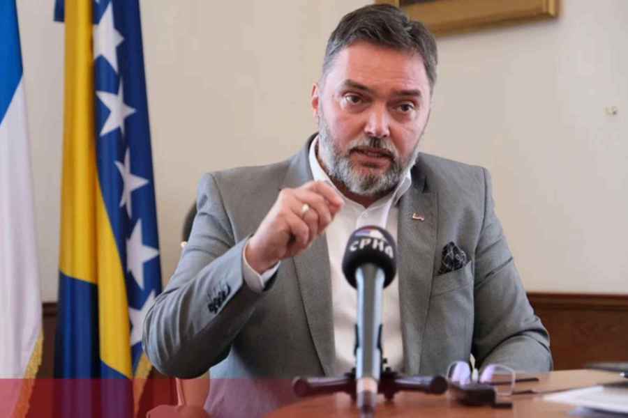 KOŠARAC NAJAVIO BLOKADU: “Vijeće ministara neće raspravljati o njemačkoj ministarki!”