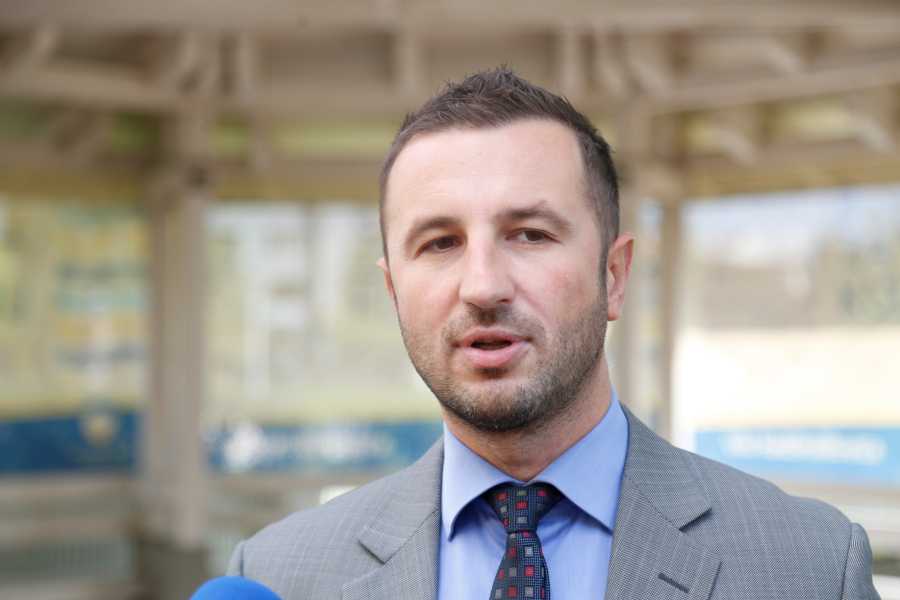 SEMIR EFENDIĆ, PREDSJEDNIK SBiH: “Ne čudi me od Nikšića da poziva Schmidta upomoć, ne bi mogao biti premijer da nije bilo njega