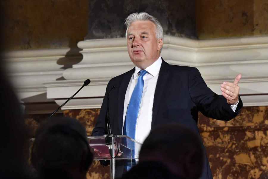 SKANDALOZAN ISTUP MAĐARSKOG ZVANIČNIKA: “Dodik je žrtva dvostrukih standarda!”