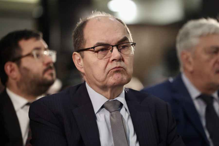 Šta sprema Christian Schmidt za deblokadu Doma naroda? Opcije su izmjena Poslovnika i oduzimanje mandata