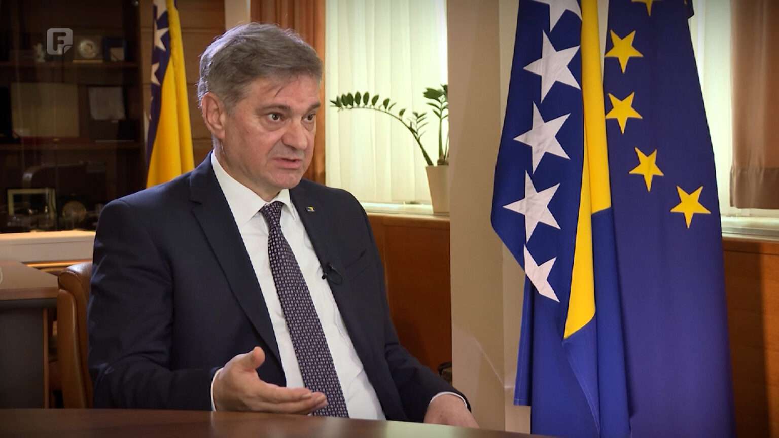 DENIS ZVIZDIĆ VRLO OTVORENO: “Ako Dragan Čović bira Milorada Dodika neka s njim usvaja izborni zakon; RS u bankrot vodi…”