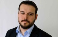 ADMIR ČAVALIĆ U NEVJERICI NAKON NASLOVA U SARAJEVSKOM MEDIJU: “Ali mi opet po ruskom kalendaru…”