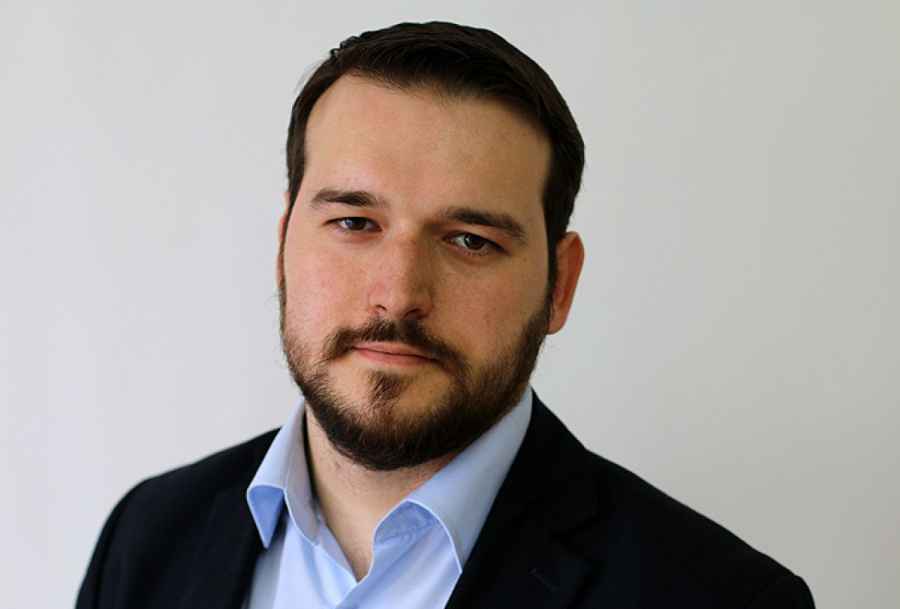 ADMIR ČAVALIĆ U NEVJERICI NAKON NASLOVA U SARAJEVSKOM MEDIJU: “Ali mi opet po ruskom kalendaru…” ADMIR ČAVALIĆ U NEVJERICI NAKON NASLOVA U SARAJEVSKOM MEDIJU: “Ali mi opet po ruskom kalendaru…”