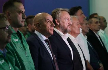 ŽESTOKO IZ REDOVA SDA: “Trojka je  uz pomoć SNSD došla na vlast, uzvratila uslugu Dodiku i njegovom kumu”