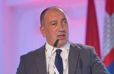 Crnadak traži podršku naroda opoziciji u RS: Mi smo patriote, moramo RS vratiti izgubljeni ugled