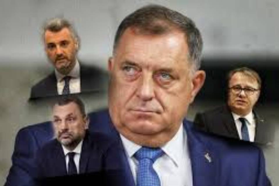 KOALICIJA “NEDOVOLJNIH”: Dodik o sporazumu “dvije trojčice i još ponekih”
