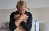POLA GODINE OD TRAGEDIJE  U NOVOM SADU: Majka jedne od žrtava prozvala i firmu Milorada Dodika da je navodno bila uključena u rekonstrukciju nadstrešnice!?