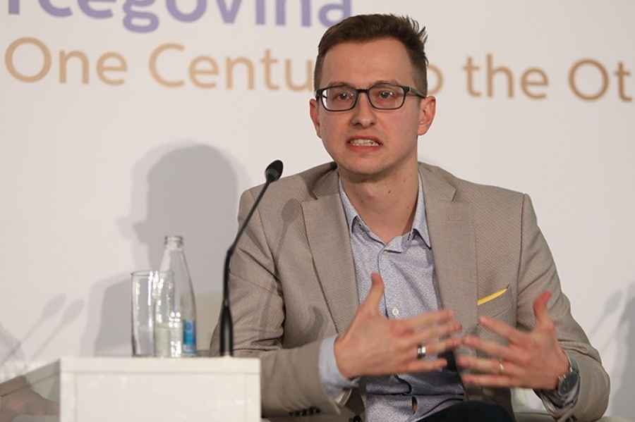 POLITOLOG JASMIN MUJANOVIĆ SAVJETUJE: “Dodika izbaciti iz vlasti, uhapsiti i procesuirati, a onda…”
