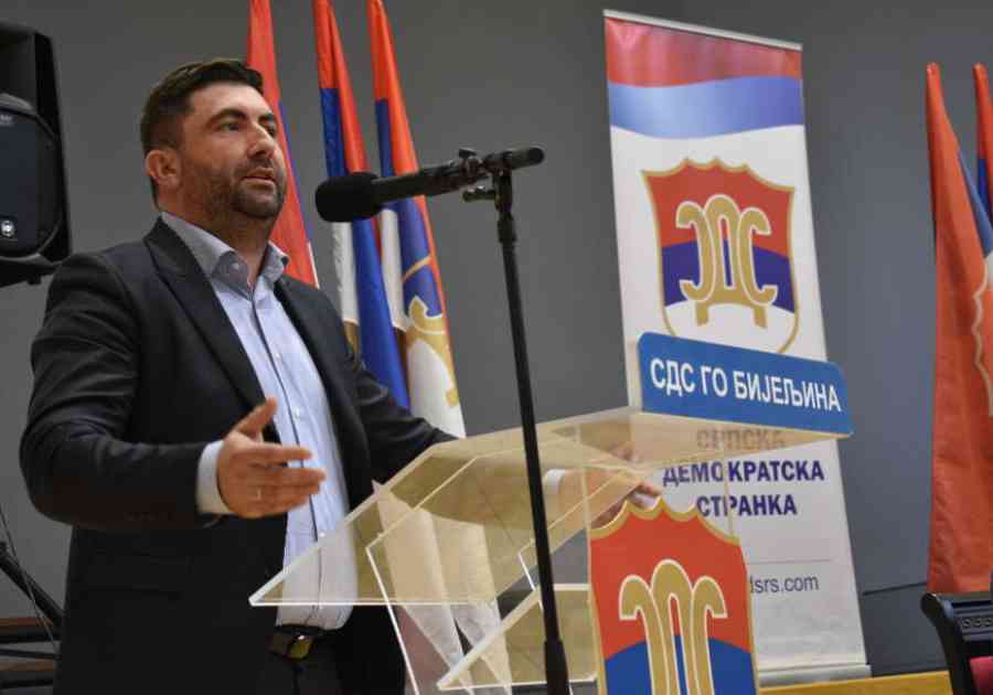 “ISTORIJA ĆE GA PAMTITI KAO NAJVEĆEG SRPSKOG IZDAJNIKA”: Ljubiša Petrović opleo po Dodiku
