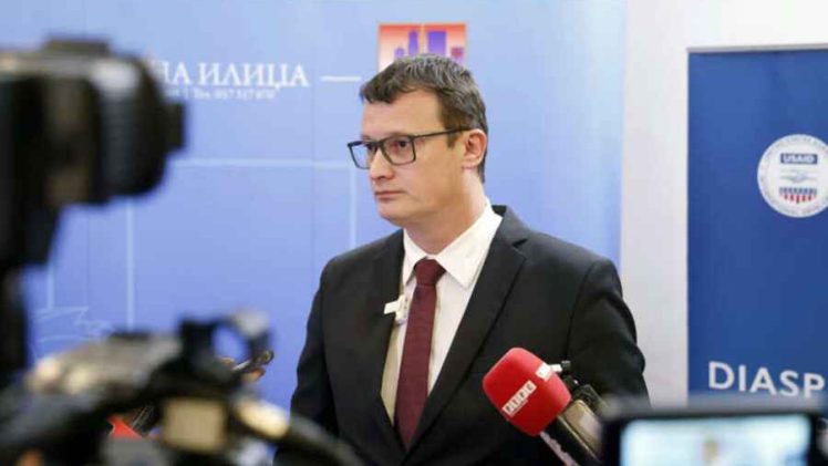 BOŽOVIĆ PROGNOZIRA: “Svakim danom će se povećavati broj ljudi koje će Dodik uvući u probleme, rasplet će nastupiti kada njegovi…