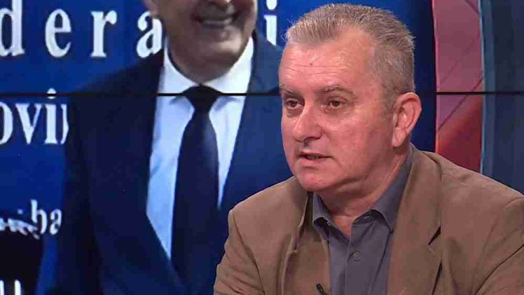 Nema promjene vlasti, priča o uklanjanju SNSD-a bagerom je za rubriku ‘vjerovali ili ne’