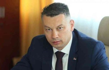 Pogledajte kakvu je Nešić priredio zabavu odmah po izlasku iz pritvora: Gosti pjevali provokativne stihove
