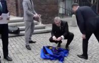 PROCURILA SNIMKA NEVIĐENOG SKANDALA: Europarlamentarac skinuo zastavu i polio je benzinom, nakon što je saznao…