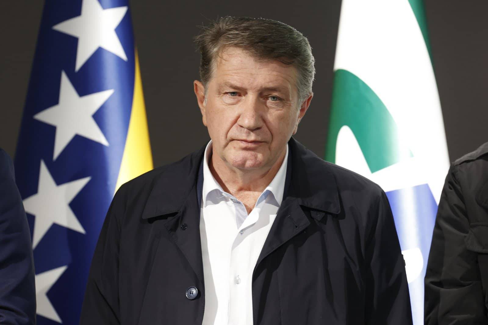 SAFET KEŠO ZA “SB”: “Bojim se da će Dodik nastaviti upravljati iz sjene, HDZ blokira sve”