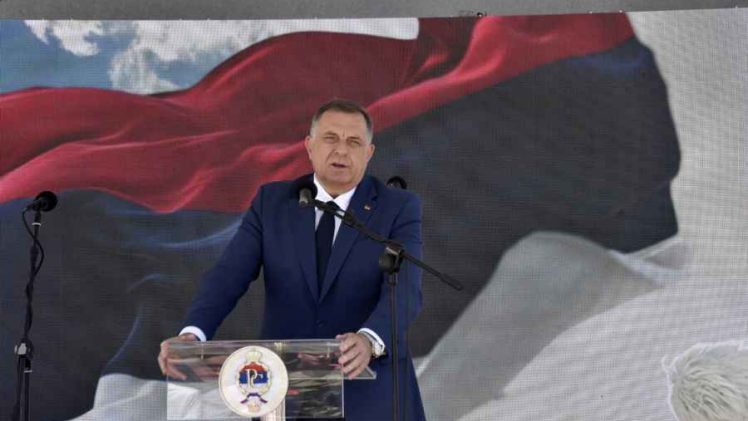 VIDOVDAN U SLUŽBI POLITIKE: Dodik veliča Vojsku RS-a, a osuo je i po muslimanima