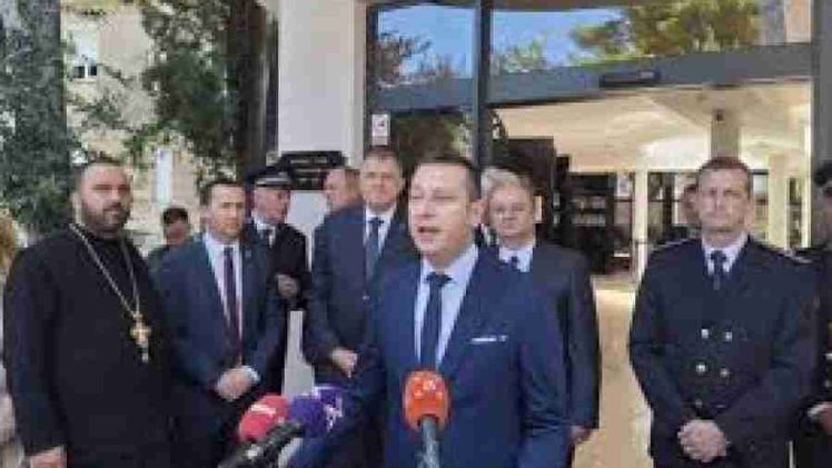 HELEZOV ZAMJENIK: Goganović glorificira zločinačku vojsku RS-a i Dodikovu politiku