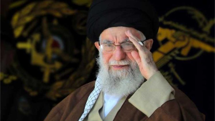 IRANSKI VOĐA ALI HAMNEI, NA HEBREJSKOM JEZIKU: “Cionistički entitet treba očekivati ​​tešku kaznu…”