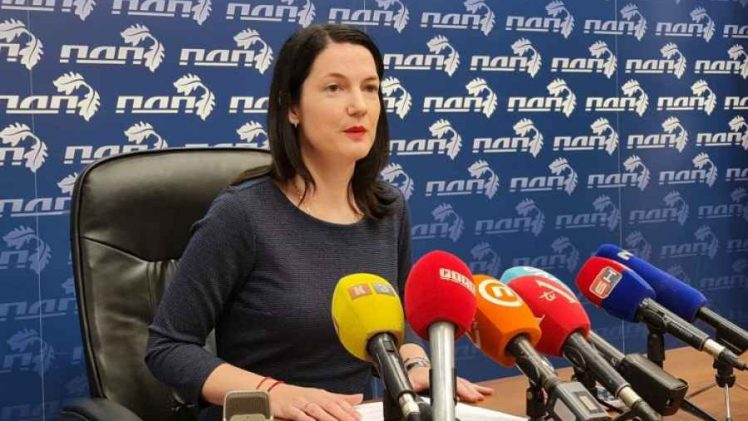 JELENA TRIVIĆ U NEVJERICI: “Svaka beba koja se rodi u Republici Srpskoj od naše Vlade prvo što dobije…”